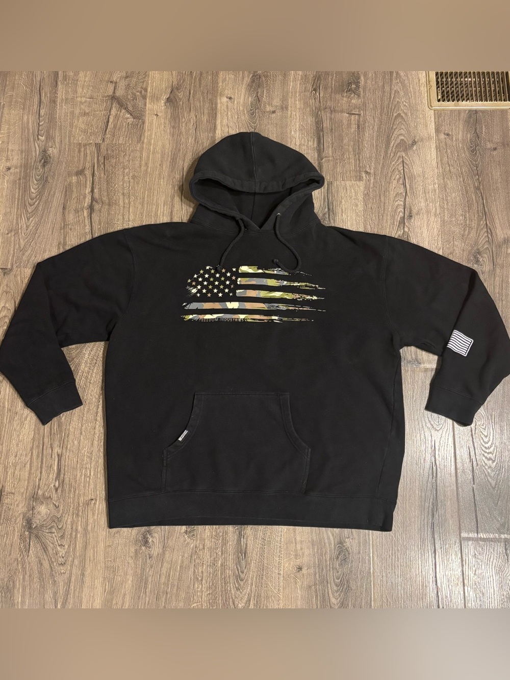 Freedom Industries Black Hoodie w/ Distressed Camouflage American Flag Mens 3XL